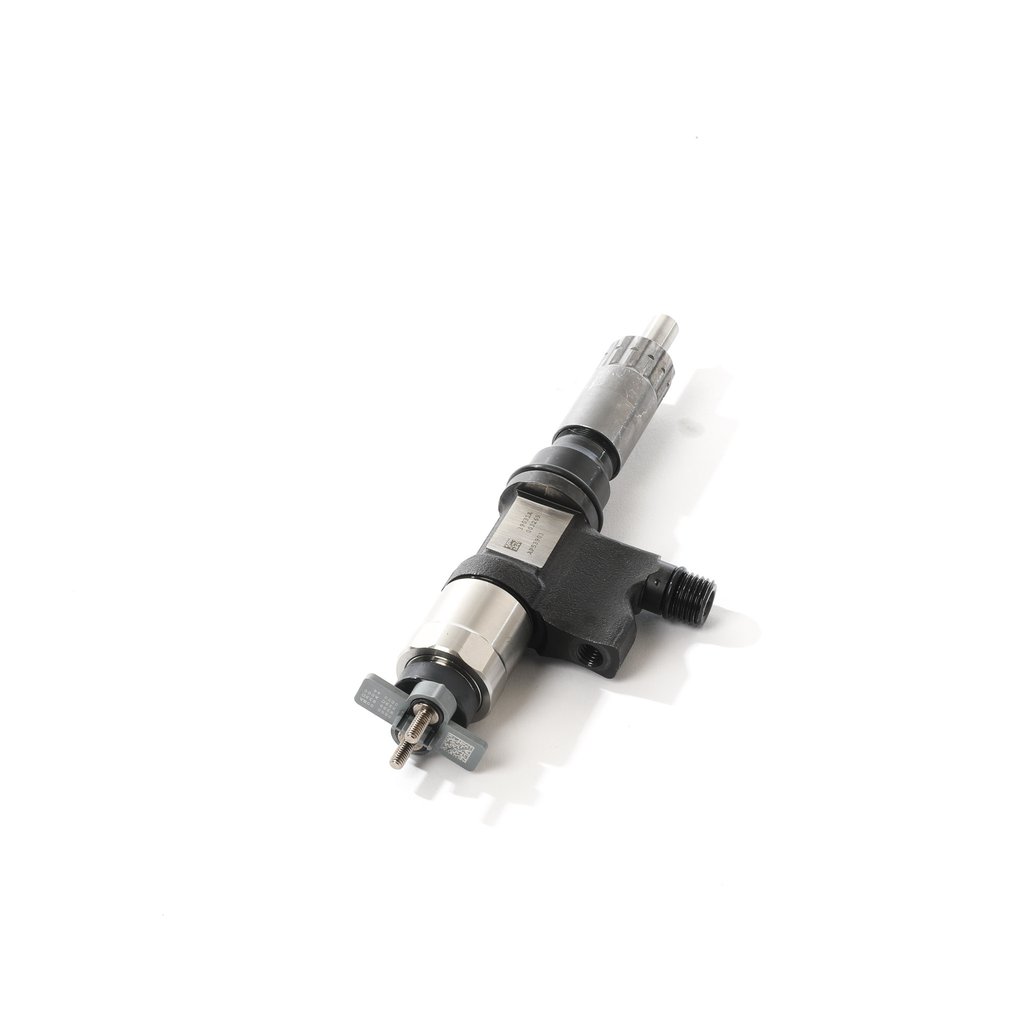 4HK1 Reman Injector
